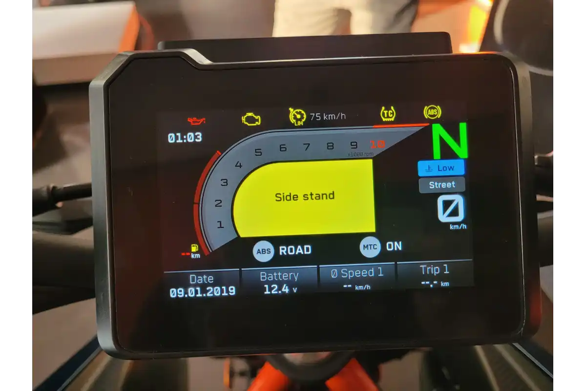 KTM 390 TFT Digital Display